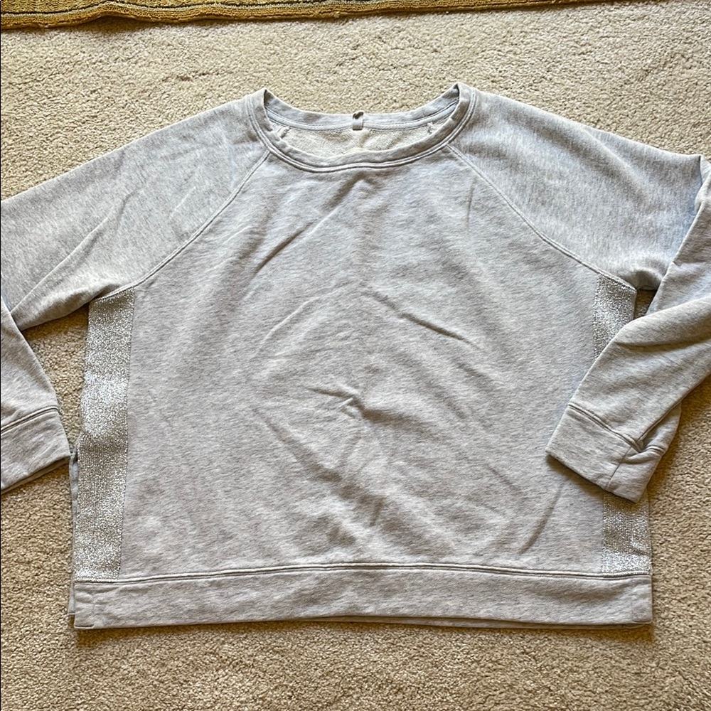 Lou & Grey sweatshirt